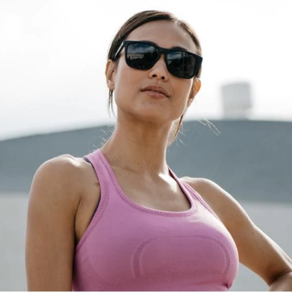 steve madden black squares frame sunglasses